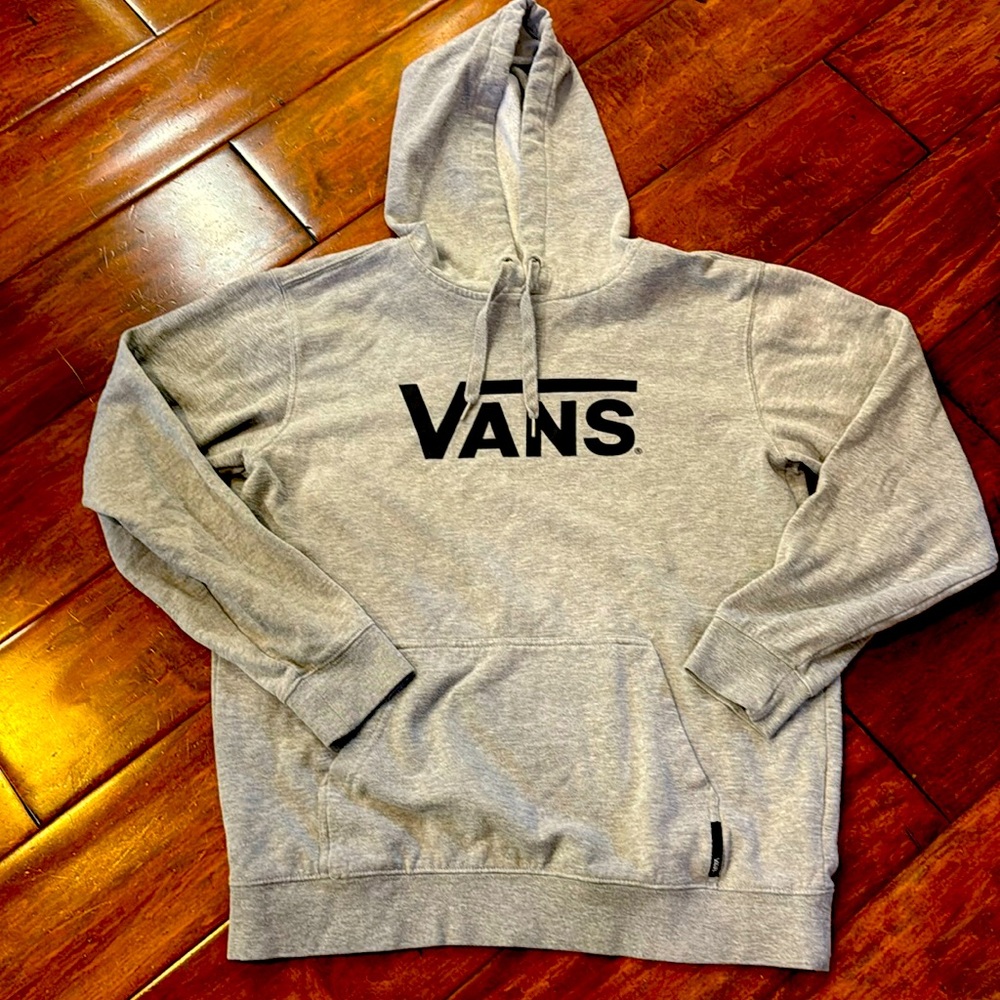 VANS Men’s medium hoodie.   Like new. Gray